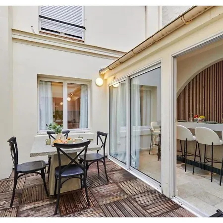 Terrace Trocadero Eiffel Tower By Prestige